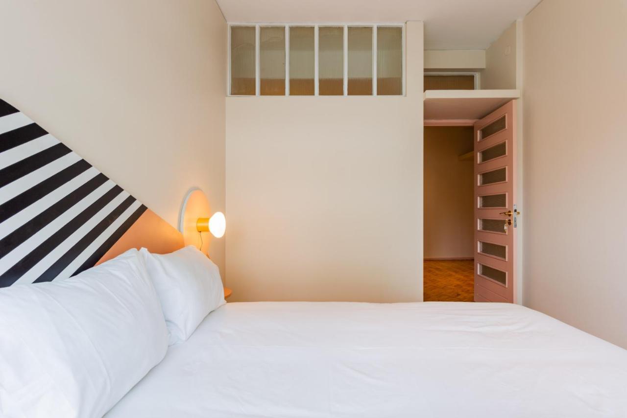 ポルトAmazing Duplex - Mid Century Experience & Parkingアパートメント エクステリア 写真